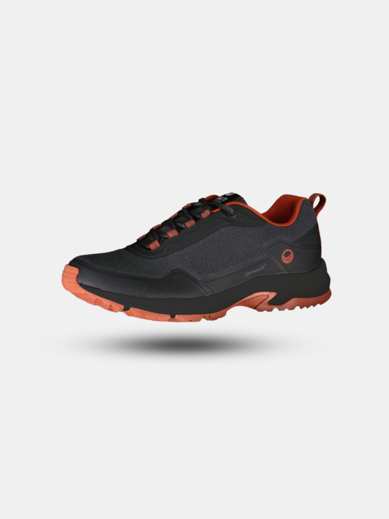 Halti Fara Low 2 miesten kengät, musta/oranssit, GripmaxX-liukuestepohjalla ja nauhoilla, yksivärisellä pohjalla.