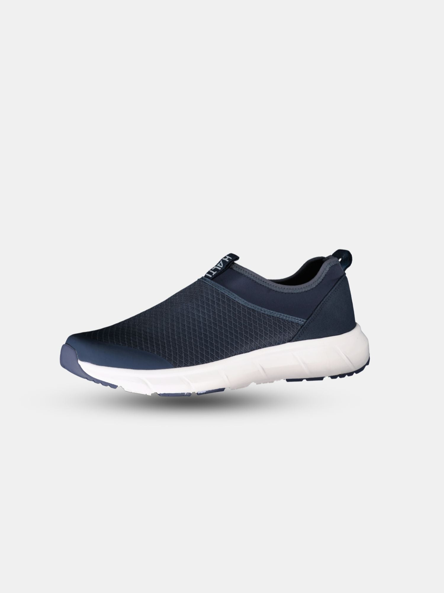 Halti Lester Nauhaton Kenkä Miesten: laivastonsininen slip-on GripmaxX Lite -pohjalla, valmistettu kierrätetystä polyesterista.