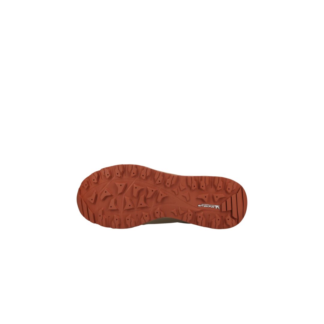 Haltin Hiker Kuru DX Ulkoilukenkä Miesten -kenkä oranssilla, teksturoitulla pohjalla vaativiin seikkailuihin.