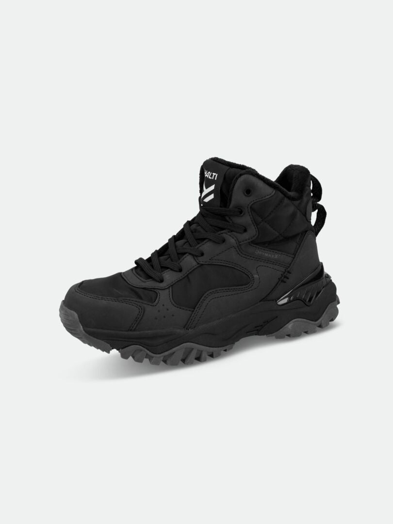 Halti Penger DX Mid Naisten, musta high-top lenkkari, jossa on karkea pohja ja DrymaxX, vedenpitävä ulkoilukenkä.