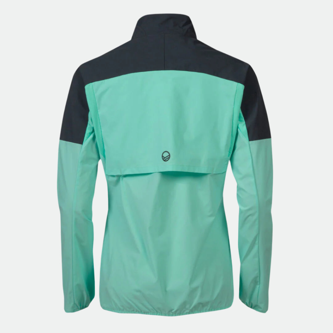 Halti Urbanite Naisten Treenitakki takaa näkymä vaaleansinisestä/mustasta, hengittävästä, tuulen- ja vedenpitävästä materiaalista.