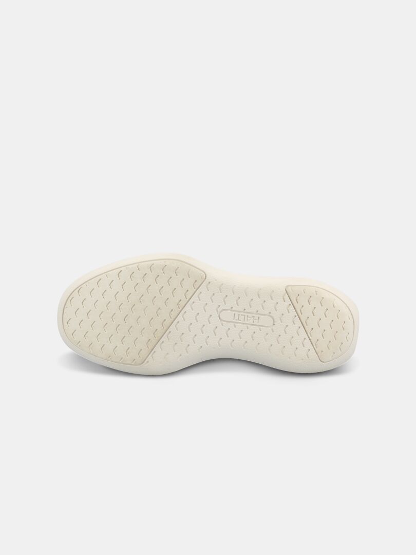 Halti Snabb 2 StepIn Naisten valkoisessa pohjassa on StepIN-kantarakenne, kuvioitu pito ja LIFT-kuvio.