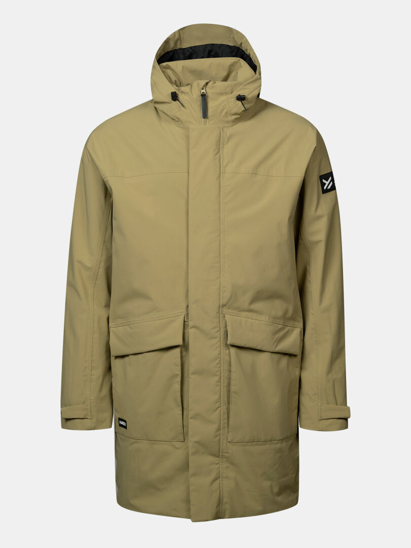Halti Kortteli DX -parka miehille: khaki, Microtherm-eristys, 2 etutaskua, vetoketju, musta logomerkki hihassa.