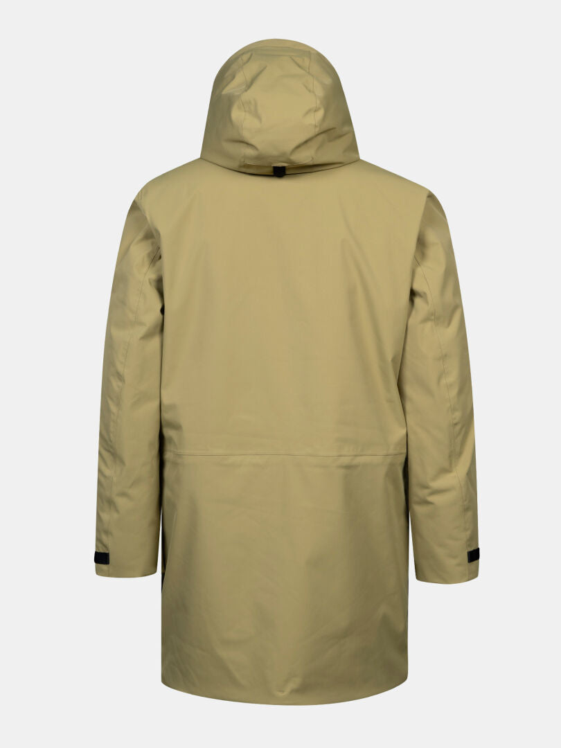 Halti Kallio DX -miesten parka, väri tan, on kuvattu takapuolelta yksiväristä valkoista taustaa vasten.