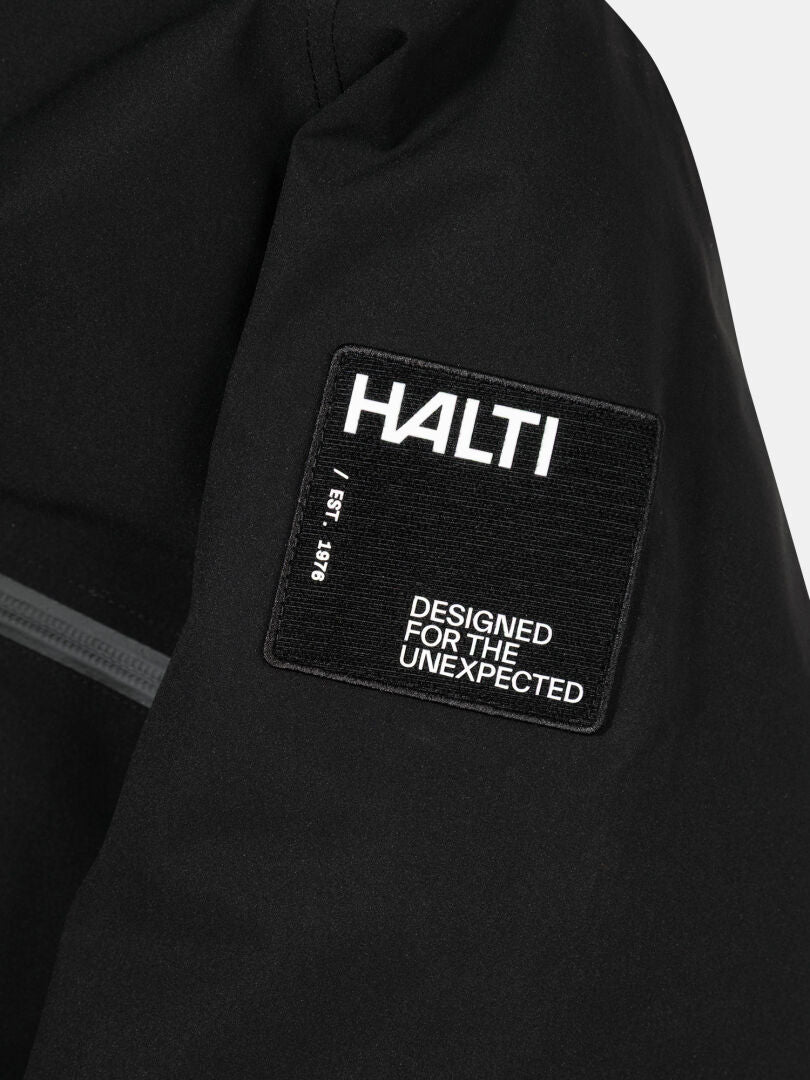 Lähikuva Halti 1976 Down Parka Unisex hihalaastarista, jossa lukee 
