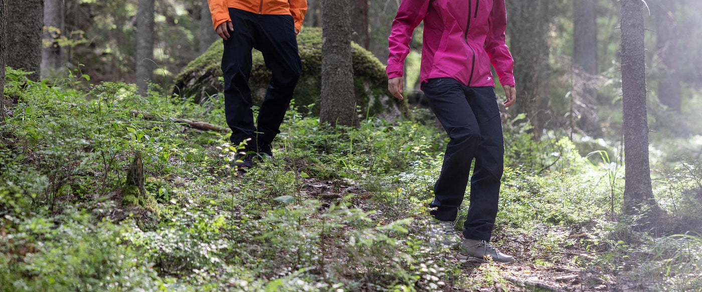 Halti - Vedenpitävät ja tuulenpitävät kuorihousut naisille ja miehille
